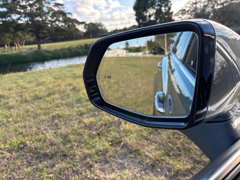 Used 2023 Cadillac XT5 Premium Luxury w/ LPO, Floor Liner Package image 22