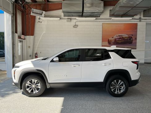 New 2026 Chevrolet Equinox LT FWD image 5
