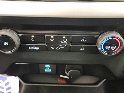 Used 2023 Ford F150 XLT AWD/4WD image 19