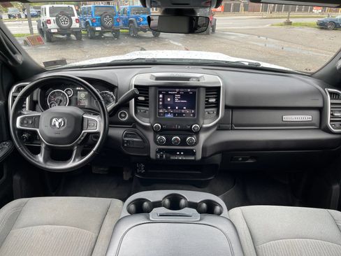 Used 2024 RAM 2500 Big Horn AWD/4WD image 15