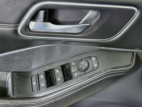 Used 2021 Nissan Rogue SV w/ Premium Package FWD image 22