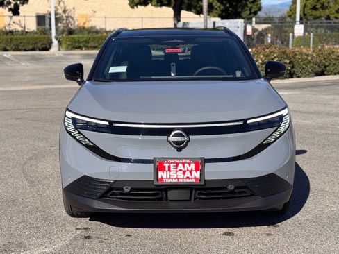 New 2026 Nissan Leaf Platinum+ image 2