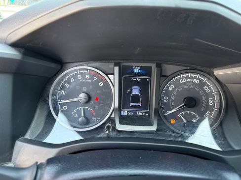 Used 2023 Toyota Tacoma TRD Off-Road w/ Technology Package RWD image 13