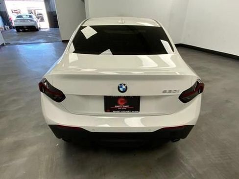 Used 2022 BMW 230i Coupe w/ Premium Package 2 RWD image 4