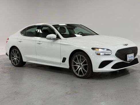 Used 2026 Genesis G70 2.5T image 5