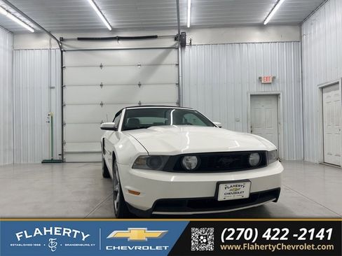 Used 2010 Ford Mustang GT RWD image 1