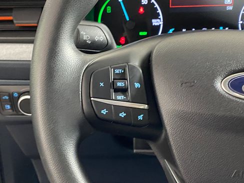 Used 2023 Ford Maverick XLT image 16