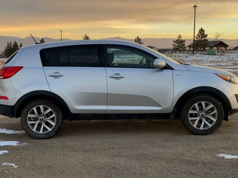 Used 2016 Kia Sportage LX image 9
