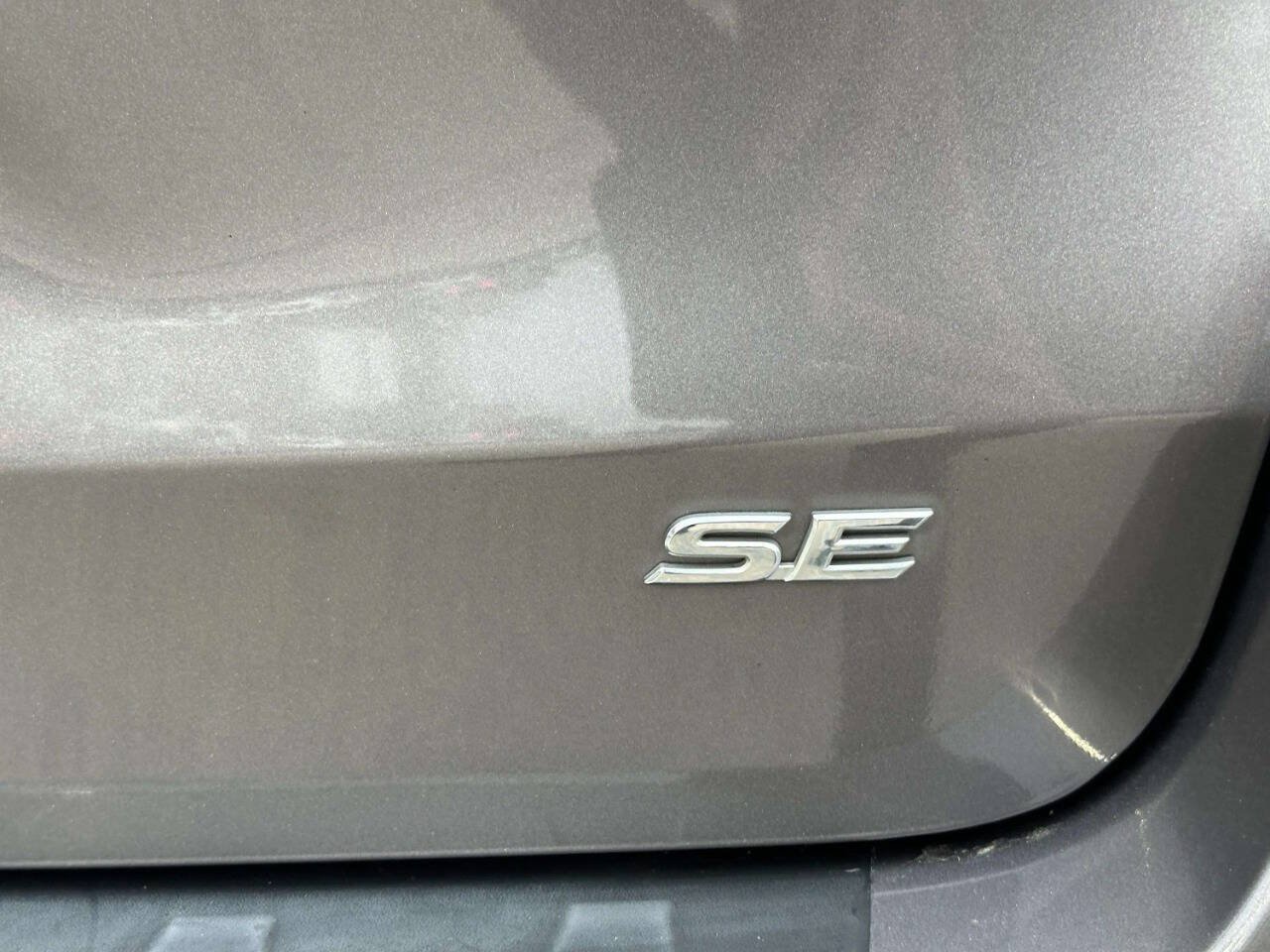 Used 2015 Toyota Sienna SE FWD image 38