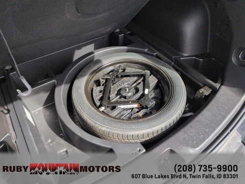 Used 2024 Chevrolet Blazer LT image 25