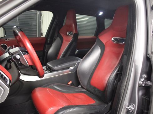 Used 2021 Land Rover Range Rover Sport SVR image 5