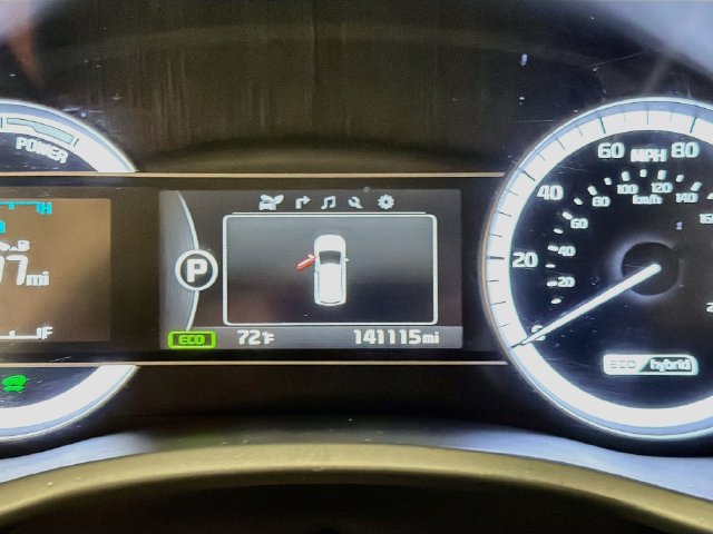 Used 2017 Kia Niro Touring FWD image 13
