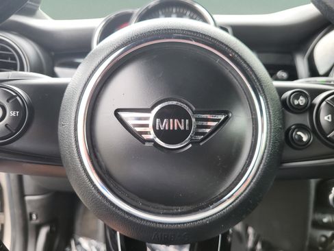 Used 2019 MINI Cooper Convertible w/ Premium Package FWD image 53