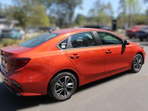 Certified 2024 Kia Forte LXS image 10