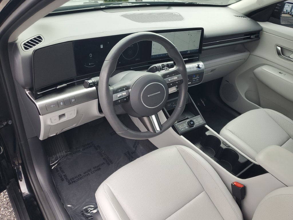 Used 2024 Hyundai Kona Limited FWD image 6