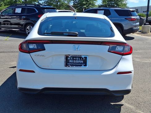 Used 2023 Honda Civic EX-L image 6