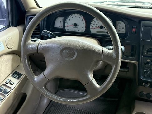 Used 2001 Toyota Tacoma PreRunner image 22