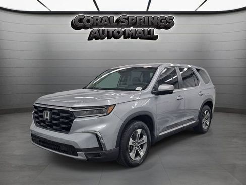 Certified 2024 Honda Pilot EX-L image 3