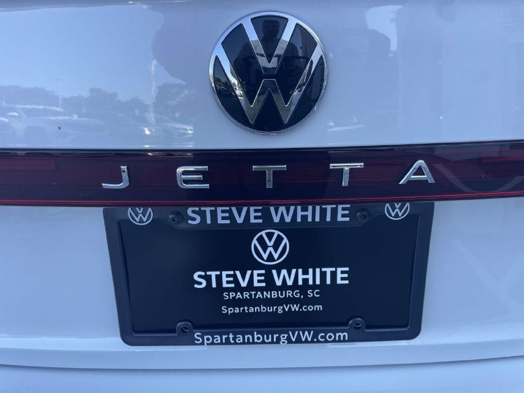 New 2027 Volkswagen Jetta SEL FWD image 11