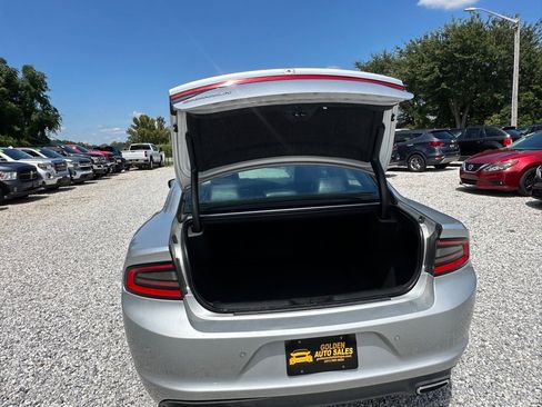 Used 2020 Dodge Charger SXT w/ Leather Interior Group image 9