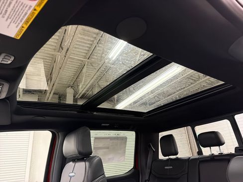 New 2026 Ford F250 Platinum AWD/4WD image 9