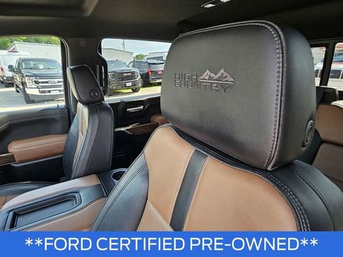 Used 2021 Chevrolet Silverado 1500 High Country w/ Technology Package AWD/4WD image 31