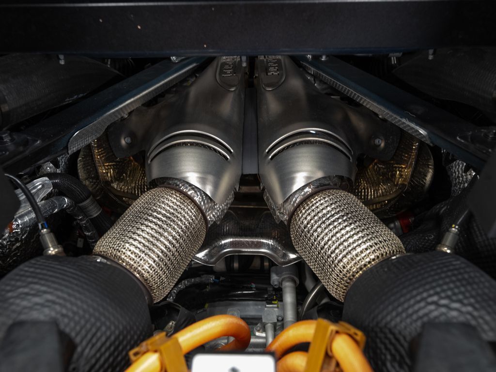 Certified 2025 Ferrari 296 GTS RWD image 46