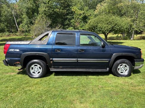 Used 2004 Chevrolet Avalanche 4x4 image 23
