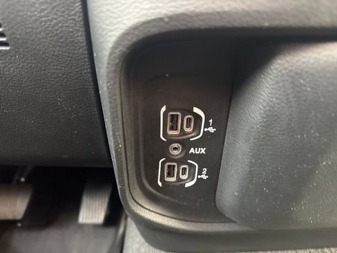 Certified 2022 RAM 1500 Big Horn image 11