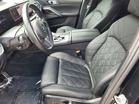 Used 2025 BMW X6 xDrive40i image 16