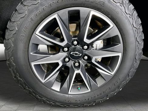 Used 2023 Chevrolet Tahoe Z71 AWD/4WD image 32