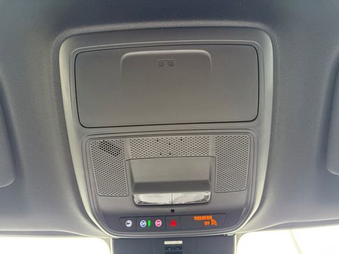 New 2025 Chevrolet Traverse LT w/ LPO, Floor Liner Package image 31