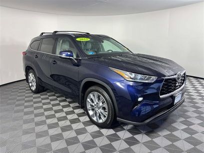 Used 2023 Toyota Highlander Limited