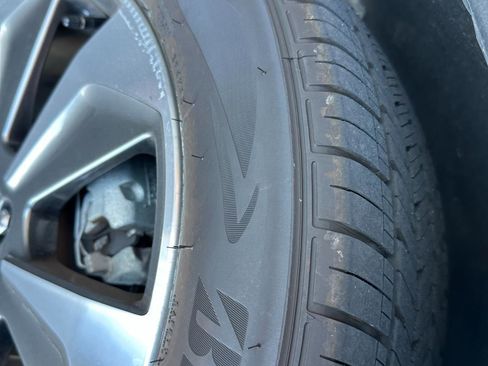 Used 2023 Ford Escape Platinum image 7