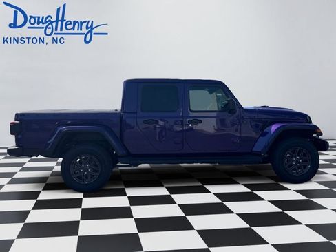 New 2026 Jeep Gladiator Sport AWD/4WD image 6