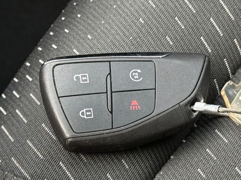 Used 2025 Chevrolet Equinox LT image 27