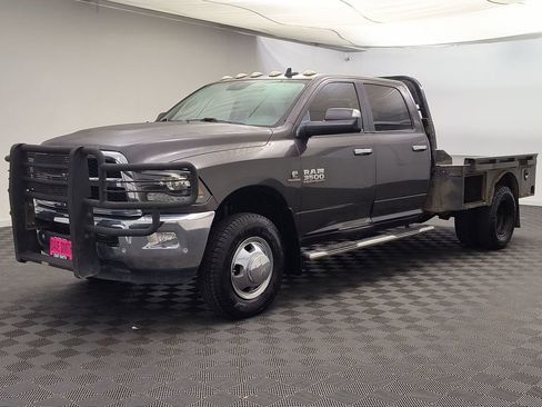 Used 2018 RAM 3500 SLT w/ Luxury Group image 1