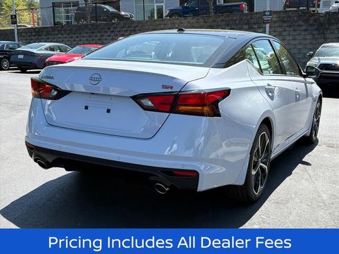 New 2026 Nissan Altima 2.5 SR FWD image 8