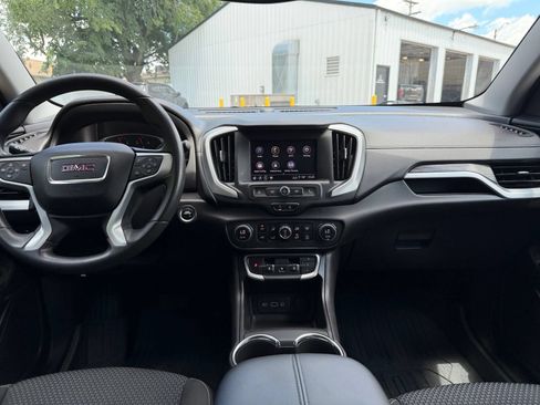 Used 2023 GMC Terrain SLE w/ Driver Convenience Package AWD/4WD image 18