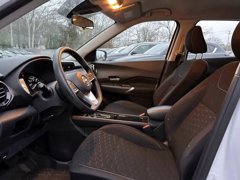 Certified 2022 Nissan Kicks SV image 16