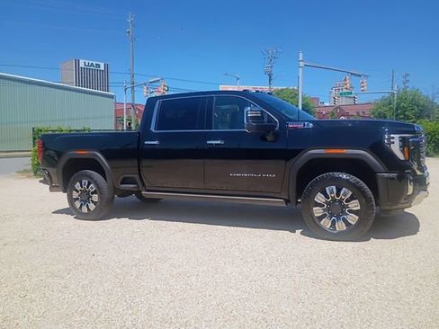 Used 2024 GMC Sierra 2500 Denali w/ Denali Reserve Package AWD/4WD image 15