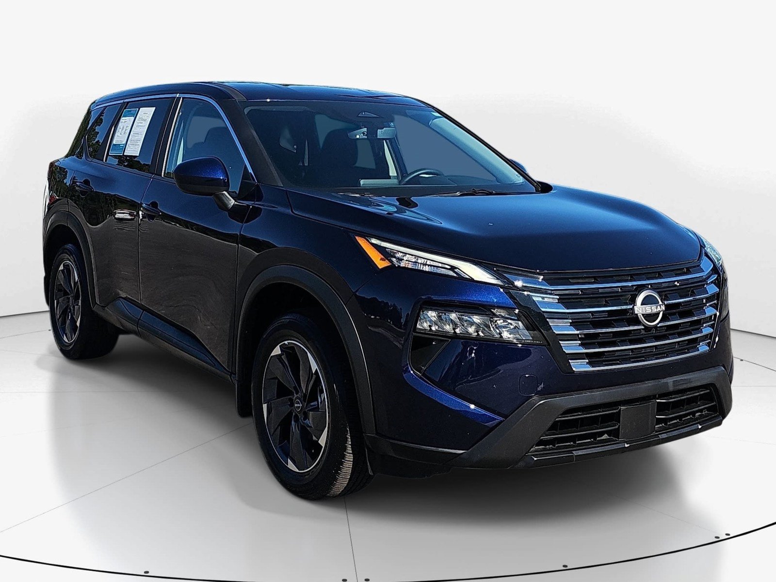 Used 2026 Nissan Rogue SV FWD image 2