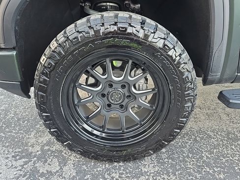 Used 2024 GMC Sierra 1500 SLT w/ SLT Premium Package image 11