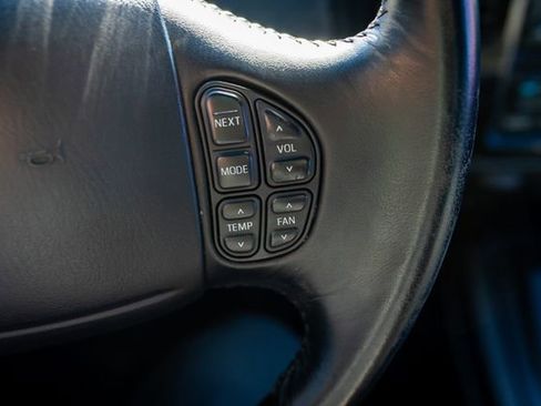 Used 2002 Lincoln Blackwood image 33