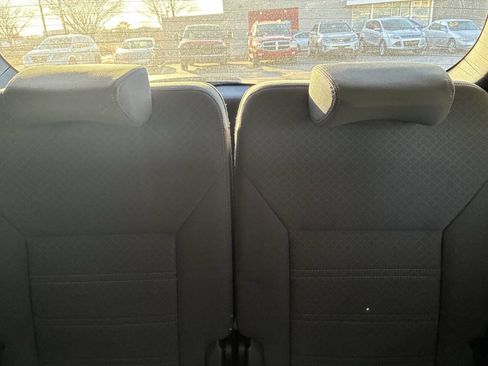 Used 2020 Kia Sorento LX w/ LX I4 Convenience Package image 14