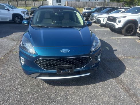 Used 2020 Ford Escape SEL FWD image 3
