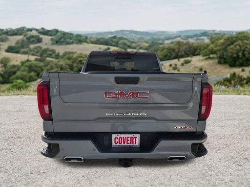 Used 2024 GMC Sierra 1500 AT4 w/ Technology Package AWD/4WD image 9