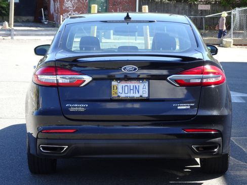 Used 2020 Ford Fusion Titanium image 6