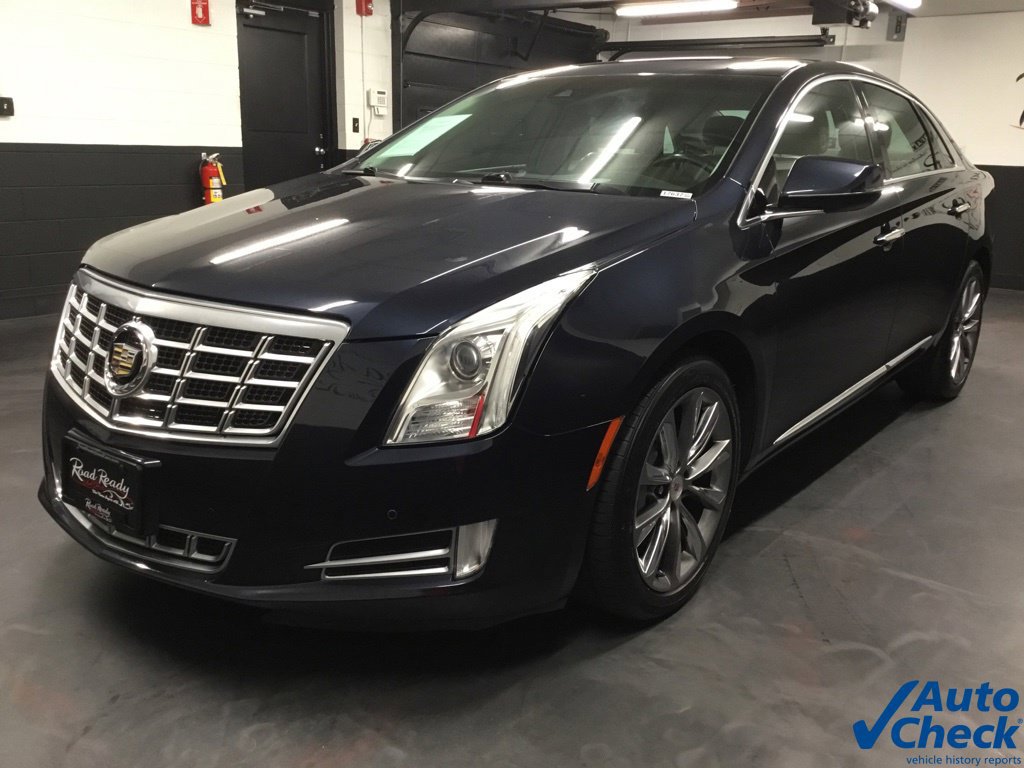 Used 2013 Cadillac XTS Luxury w/ Driver Awareness Package AWD/4WD image 5