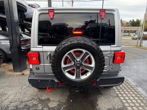 Used 2019 Jeep Wrangler Unlimited Sahara w/ Cold Weather Group image 41